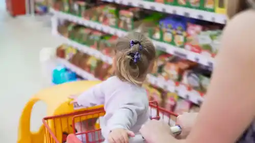 Aumentan los reclamos de actualización de la cuota alimentaria por la crisis económica