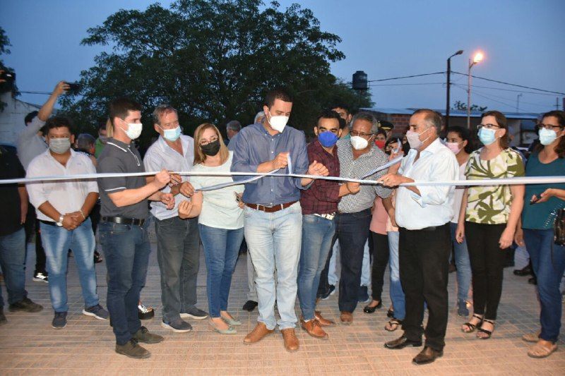 Solís habilitó importantes obras en Los Chiriguanos y Laguna Yema
