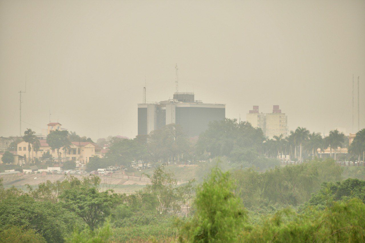 El SMN alertó la presencia de una densa nube
de humo en Formosa y en otras 10 provincias