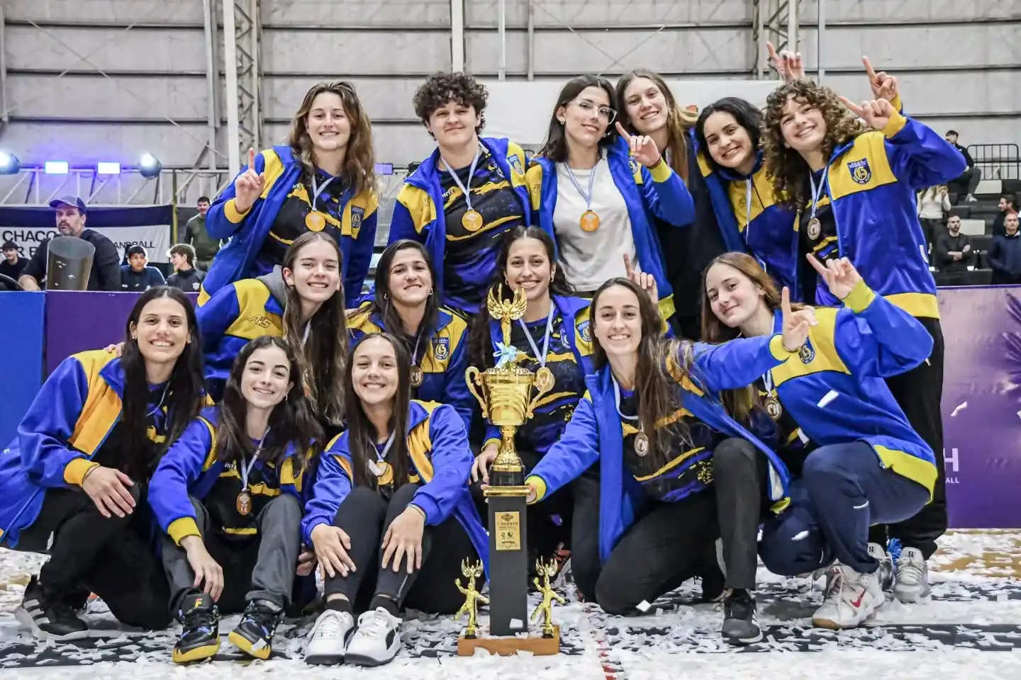 El equipo femenino de ACHA que se consagró campeón en Chaco.