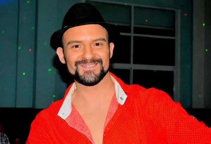 El cantante Juan Etchegoyen vuelve a Bingo Golden Palace