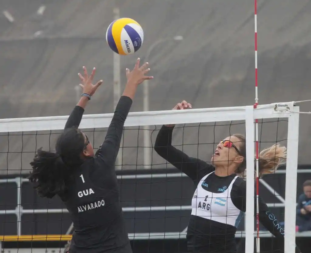 Debut con triunfo para Ana Gallay y Fernanda Pereyra en beach voley