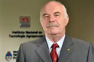 El Ministro de Agricultura Casamiquela presenta su nuevo equipo