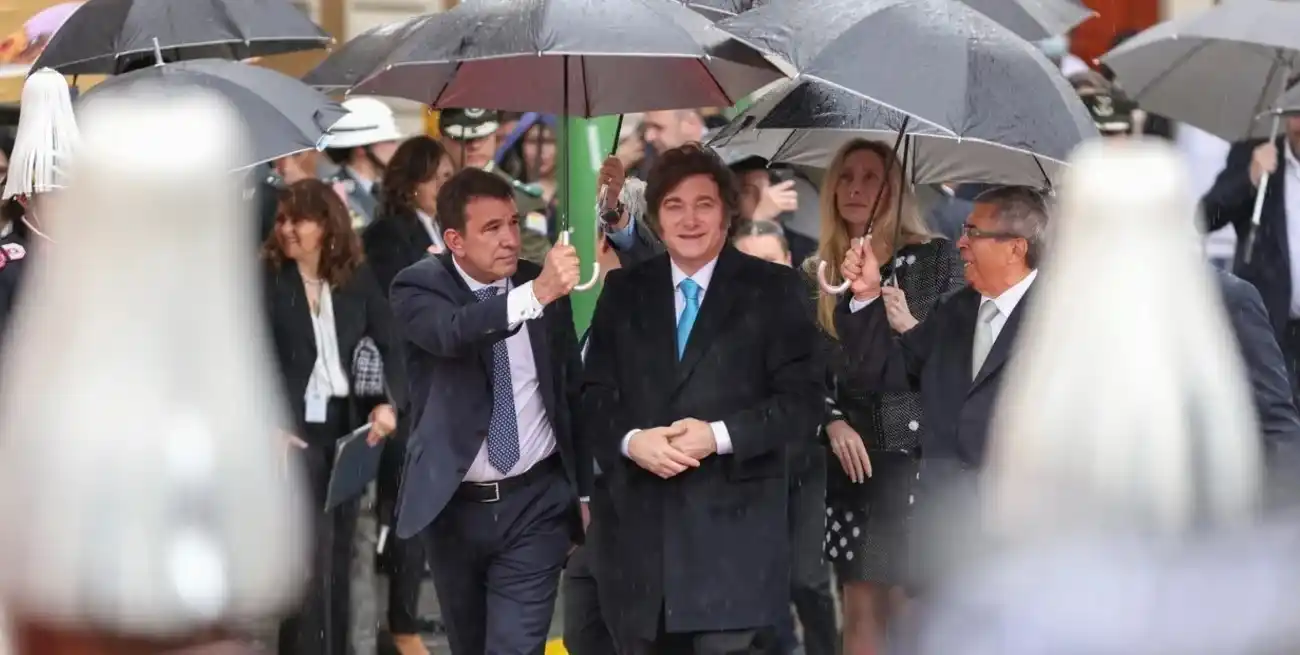 El gobierno busca defender los pronósticos de estabilidad económica en medio de renovadas presiones inflacionarias.