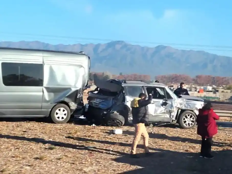 choque en cadena en cuyo 4