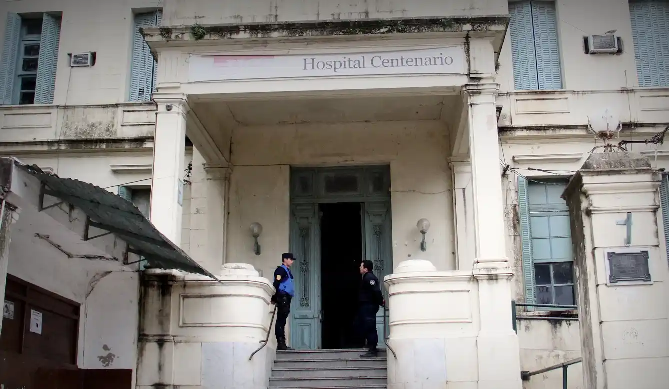 Gracias al rápido accionar de dos policías una madre pudo asistir a su bebé de tres meses