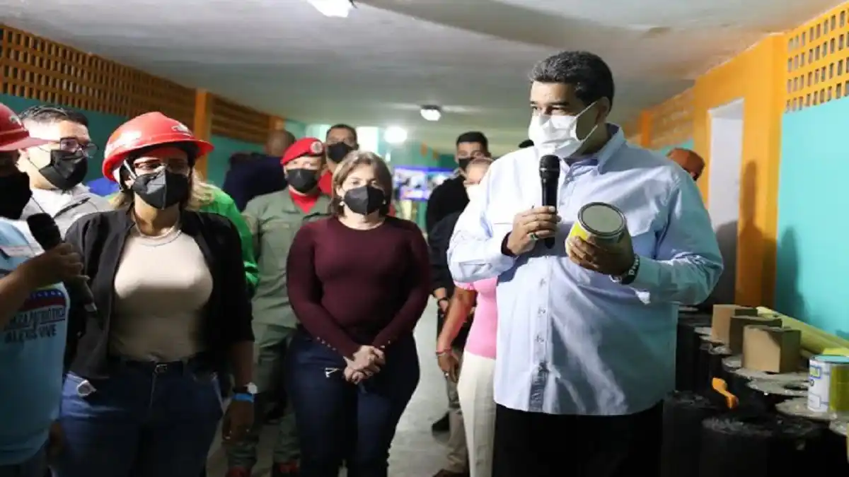 ¿LOS MATARÁ de hambre como a los maestros? Maduro propone «traer a los mejores científicos» a dar clases