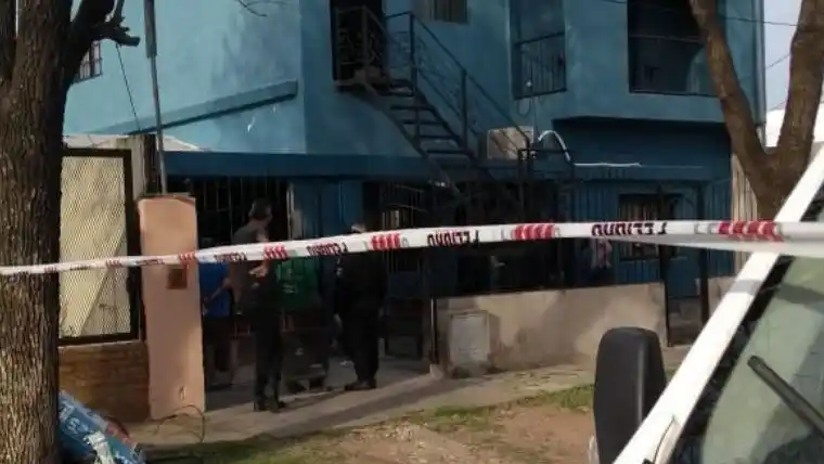 Rosario: balearon a dos policías que fueron a realizar un allanamiento