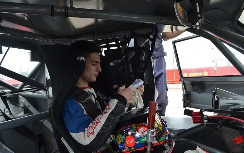 El juvenil Marcos Castro apunta al TC Pista  Mouras, con un Ford del Azul Sport Team