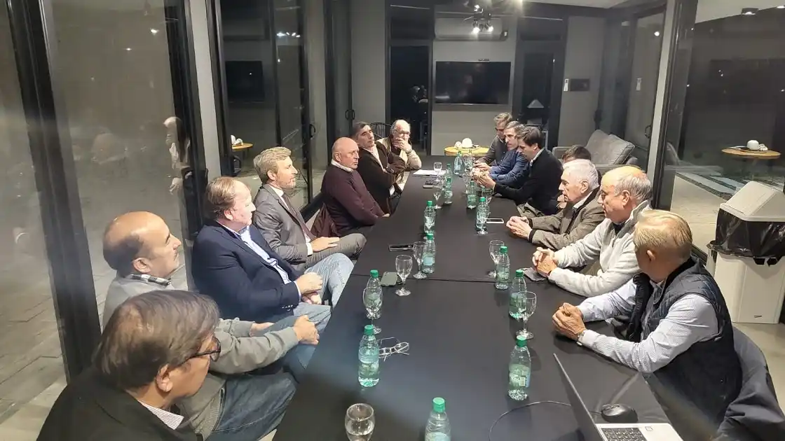 “Entre Ríos 2050” expresó al gobernador la importancia de “sostener el rumbo y apalancar el desarrollo con obras estratégicas"