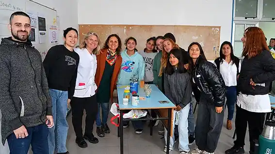 Talleres “Haciendo Ciencia” en el Instituto Leloir