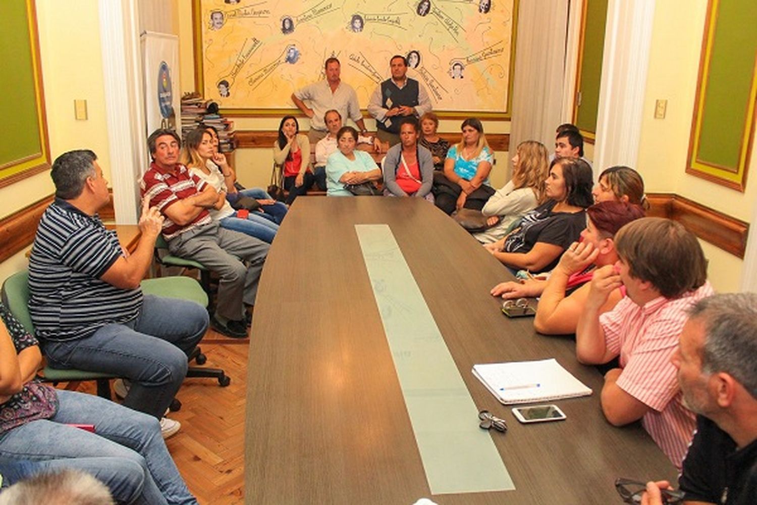 El intendente Martín Piaggio se reunió con comisiones vecinales