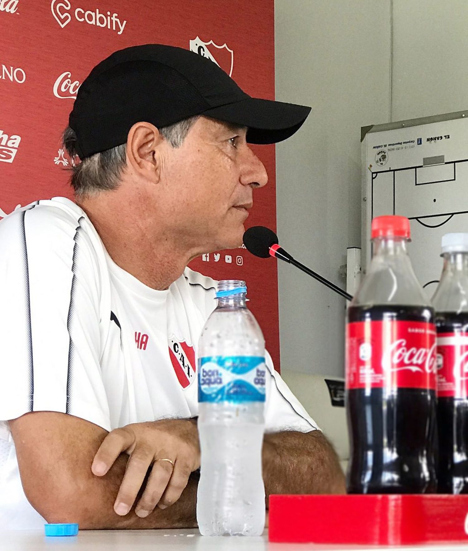 Holan: “En Independiente pensamos en el día a día”