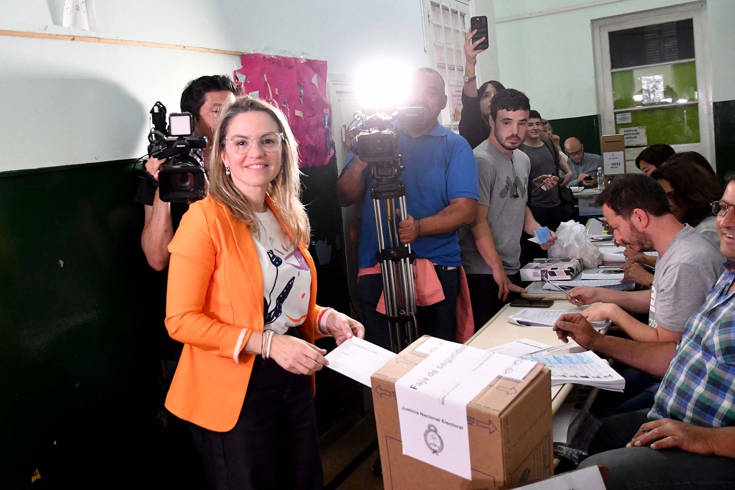 Carolina Píparo ganó solamente en 3 municipios bonaerenses: así y todo no consiguió meter ni un intendente de LLA