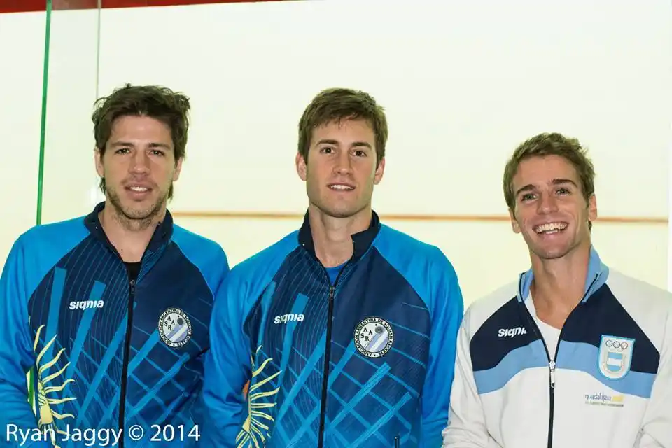 Buen comienzo por Australia