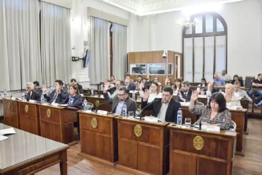 El Senado entrerriano aprobó la donación de un inmueble a la UNER y reformas en el Consejo de la Magistratura