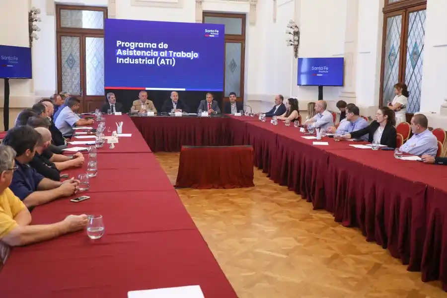 Perotti presentó el Programa de Asistencia al Trabajo Industrial
