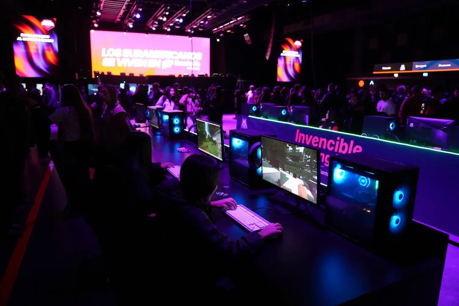 Rosario es el foco nacional de los videojuegos con el Invencible Gaming Fest y la jornada cerrará con un show musical