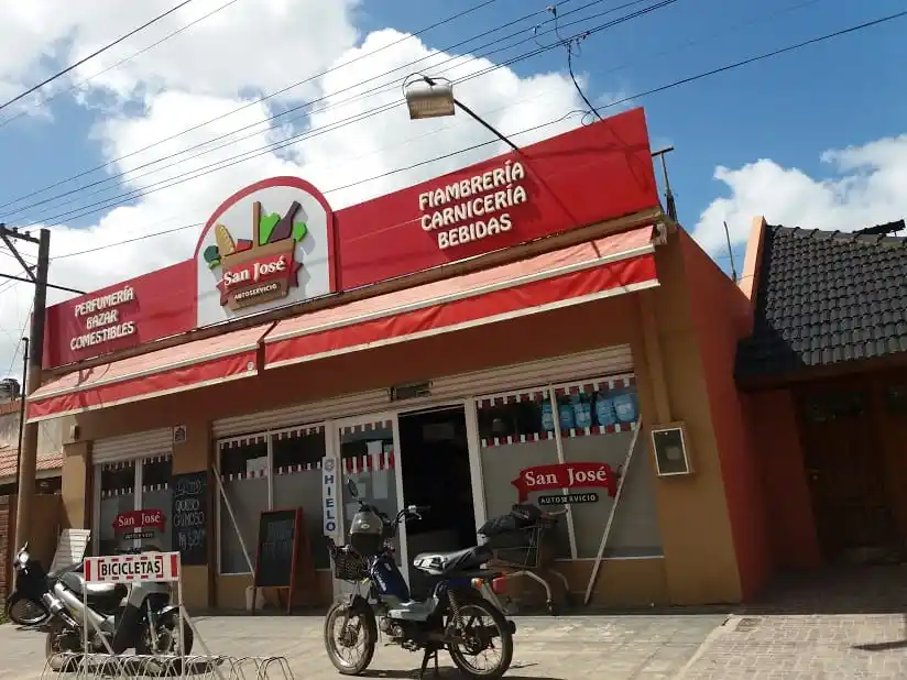 Dolores: Insólito caso de un hombre al que denuncian por violar la cuarentena porque lo confunden con su gemelo