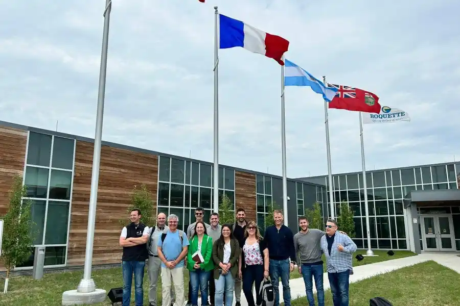 La provincia acompaña a empresarios santafesinos de legumbres en una misión técnica en Canadá