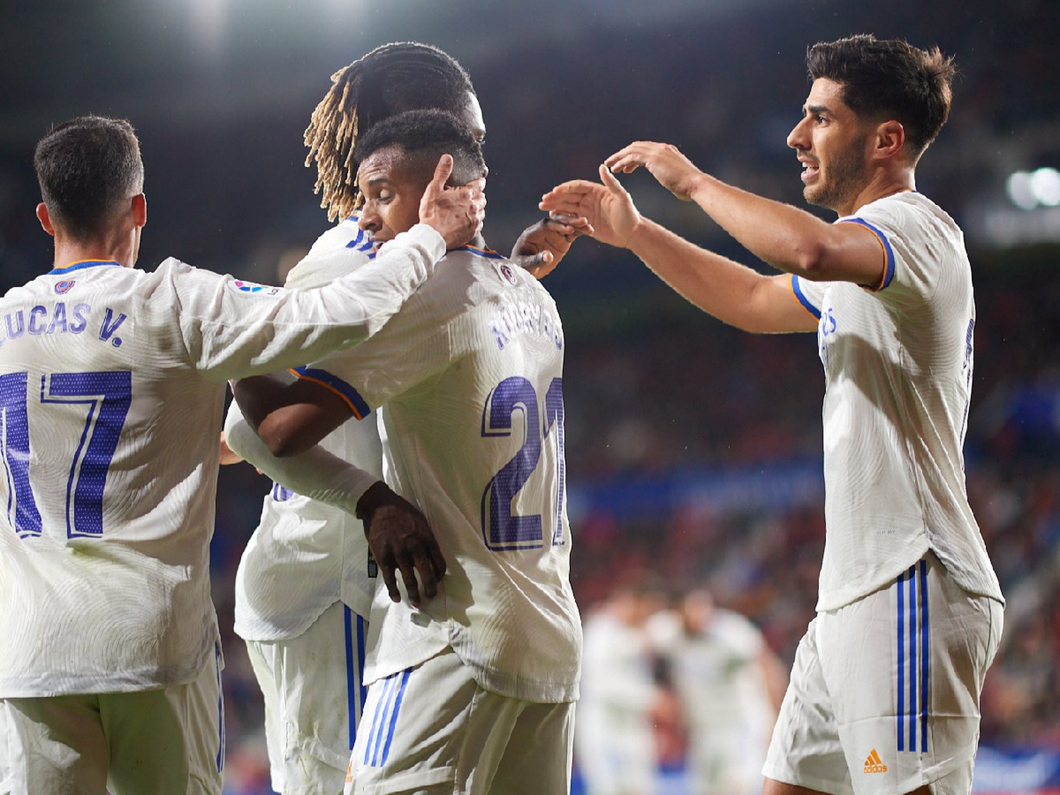 Real Madrid quedó a un paso del título