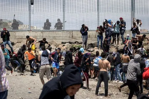 Llegada a España de más de 6.000 migrantes de Marruecos desata crisis migratoria