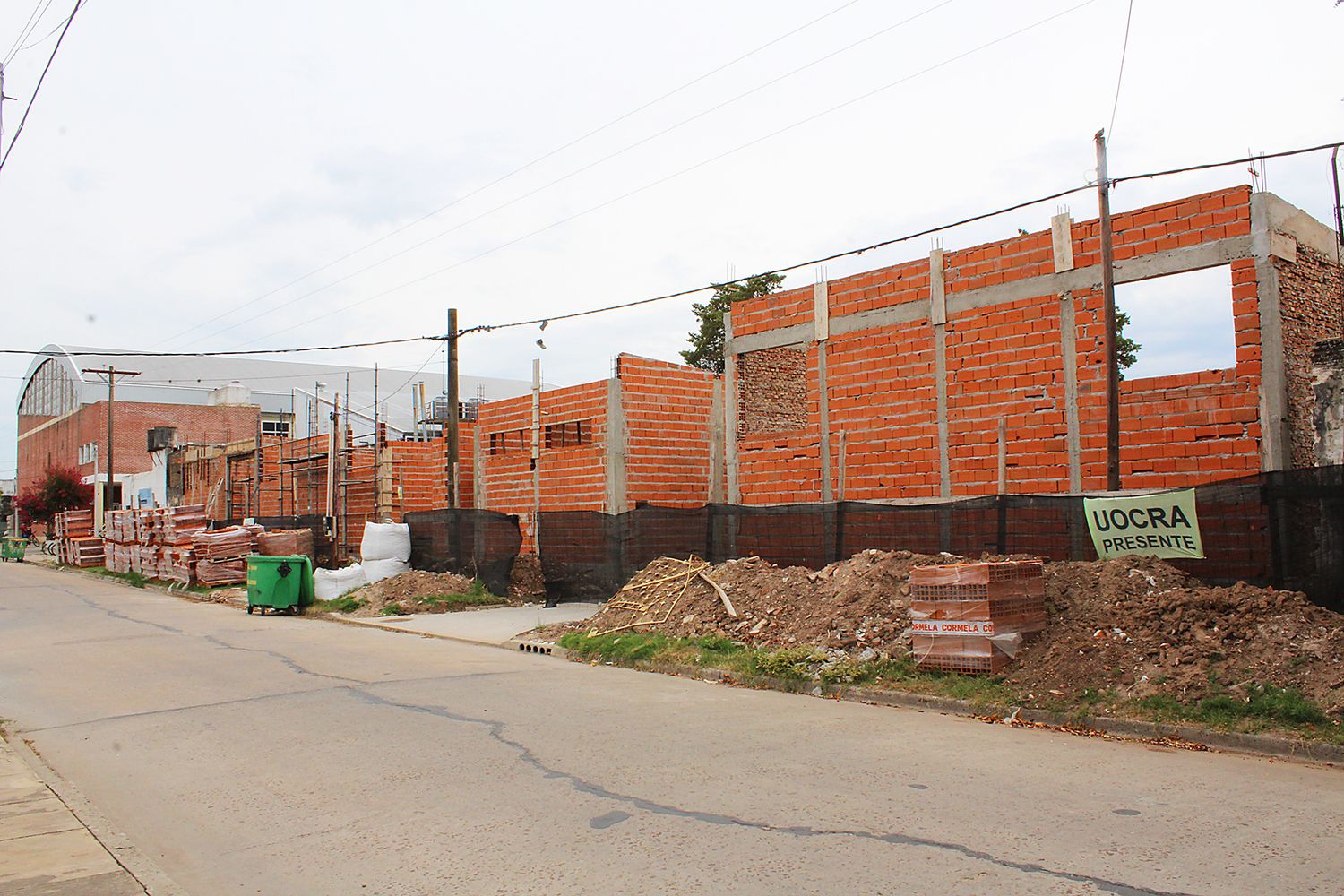 Aspecto de la obra sobre calle 9 de Julio y la adyacente Misiones.