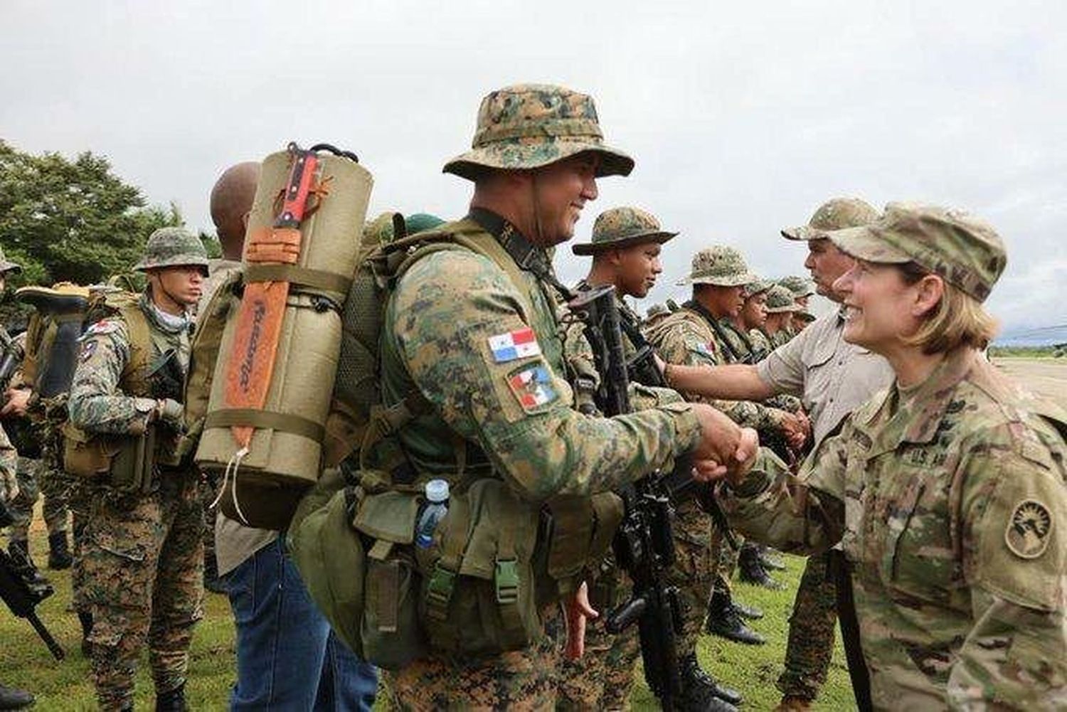 PARA ABORDAR CRISIS MIGRATORIA: jefa del Comando Sur visita el Darién