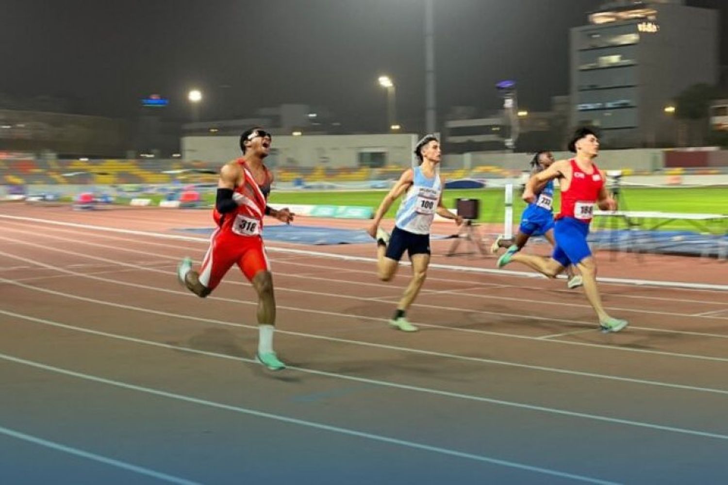 Medallas para Tomi Mondino en Perú