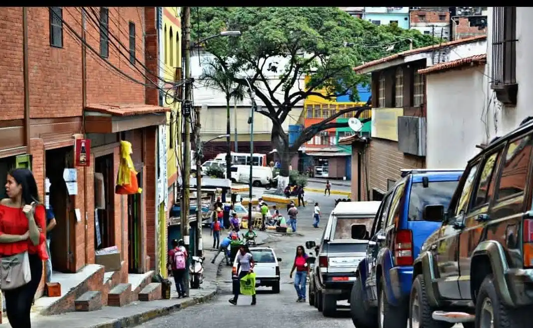 En Petare delincuentes obligaron a un conductor a trasladar cadáveres