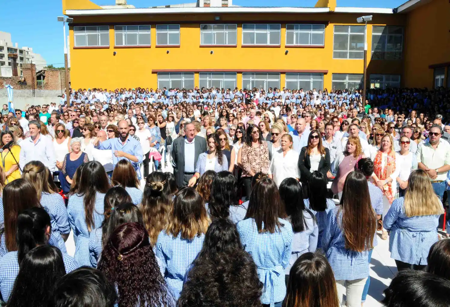 Una verdadera fiesta se vivió en Polivalente con la inauguración del tan anhelado edificio