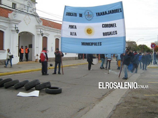 Coronel Rosales: Empleados municipales comenzaron paro