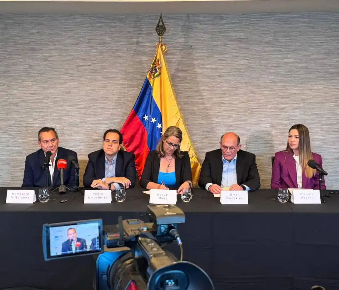 «El país está sitiado»: los exrefugiados se pronuncian tras su salida de la embajada argentina  (+Videos)