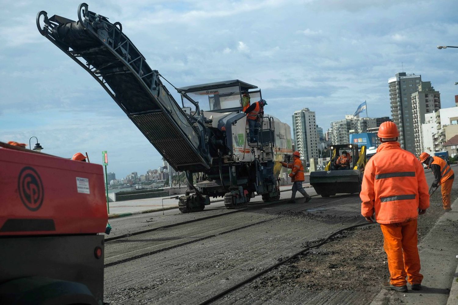 Provincia analiza entregar $80 millones para reparar más calles