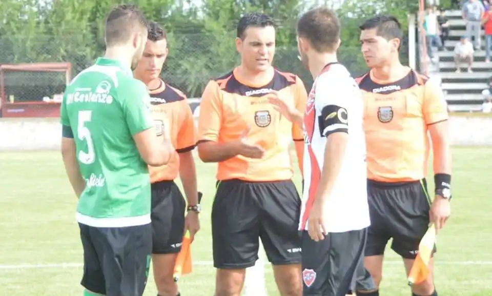Banfield fue goleado en Miramar