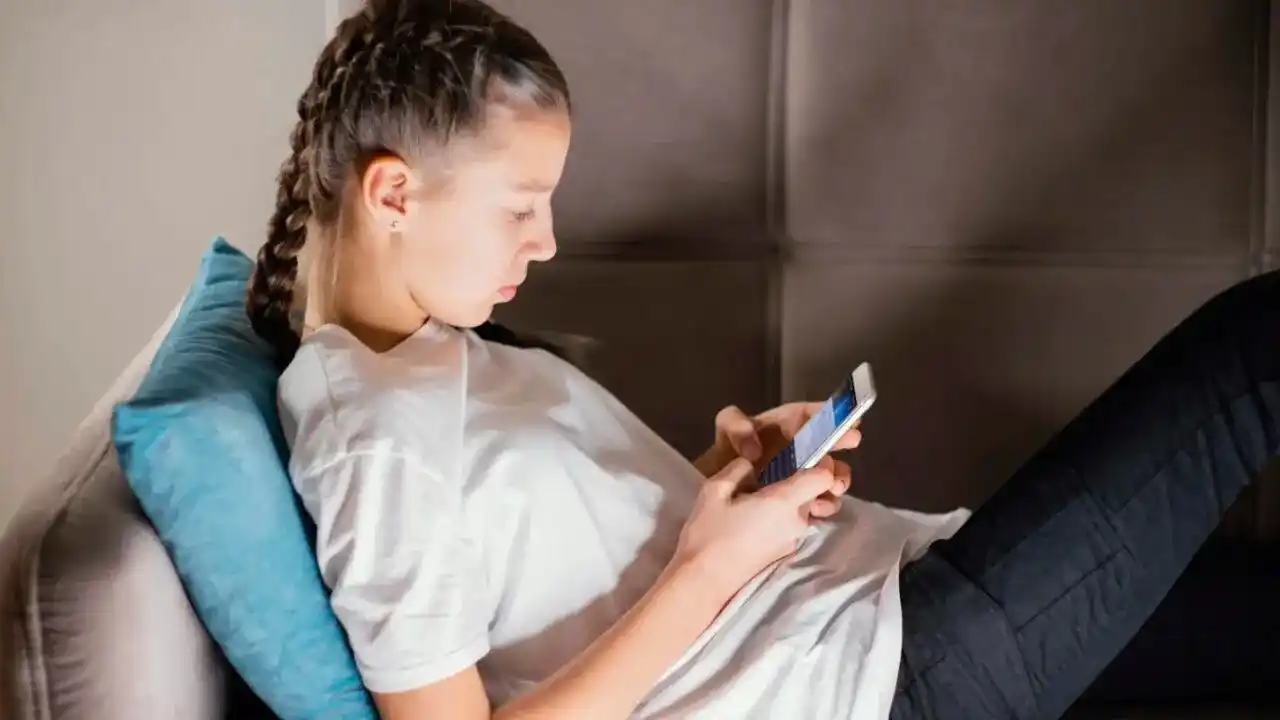 Cuál es el porcentaje de chicos y adolescentes argentinos que ya usó la IA y para qué la consultan