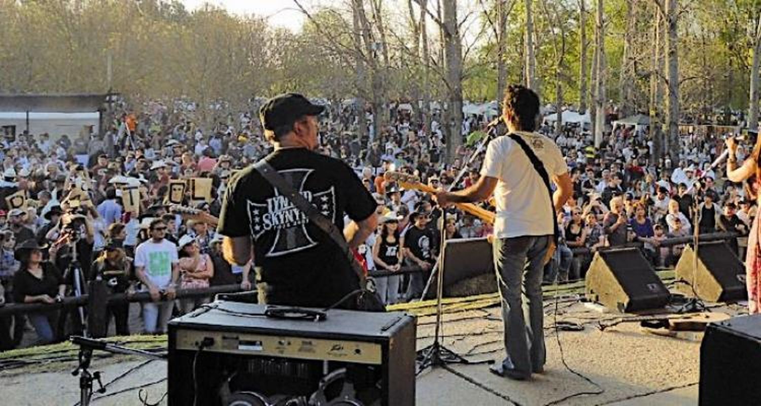 A pesar de los recortes, Cultura  diagrama actividades para febrero