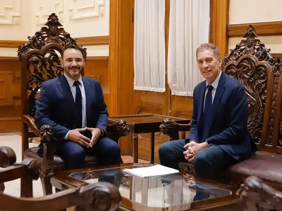 El gobernador de Corrientes, Juan Pablo Valdés, recibió a Diego Santilli.