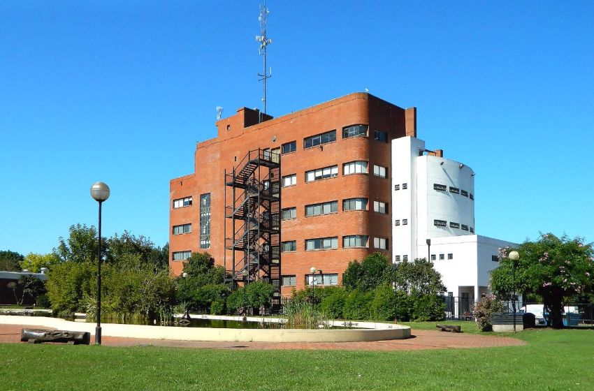 Dictamen al presupuesto de OSSE, con cláusula gatillo, en la comisión de Ambiente