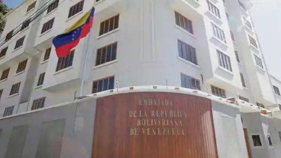Bolivia denuncia «atentado con disparos» contra embajada de Venezuela en La Paz: Yván Gil agradece la investigación