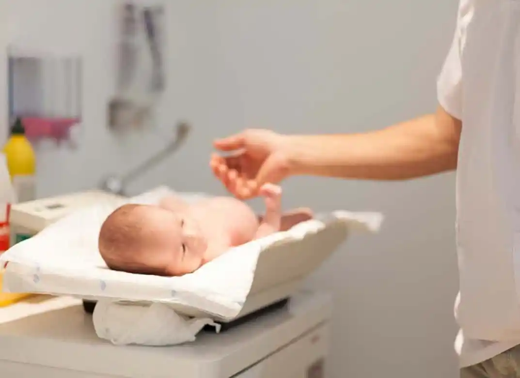 Dura advertencia por el bajo interés de médicos en formarse en pediatría