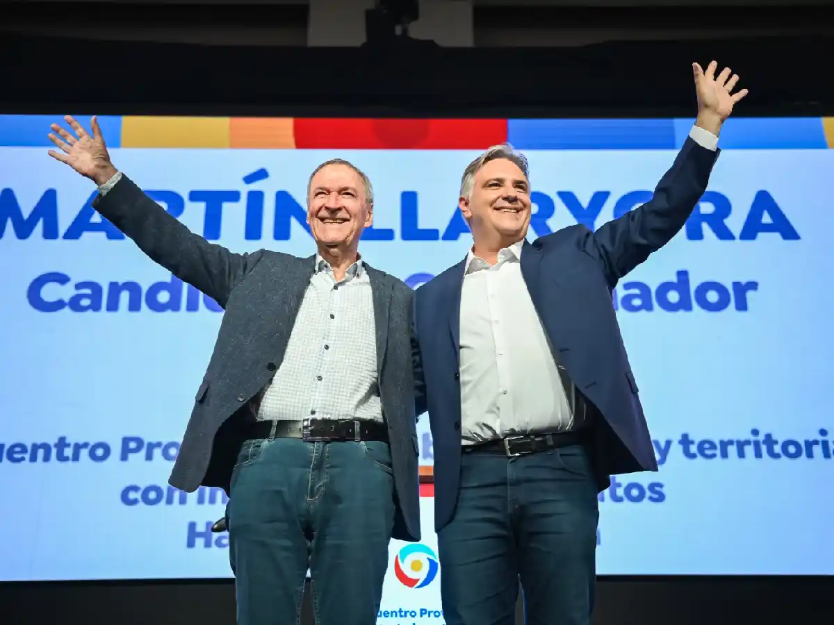 Llaryora a los intendentes: “Una vez más, nuestro triunfo vendrá del interior”