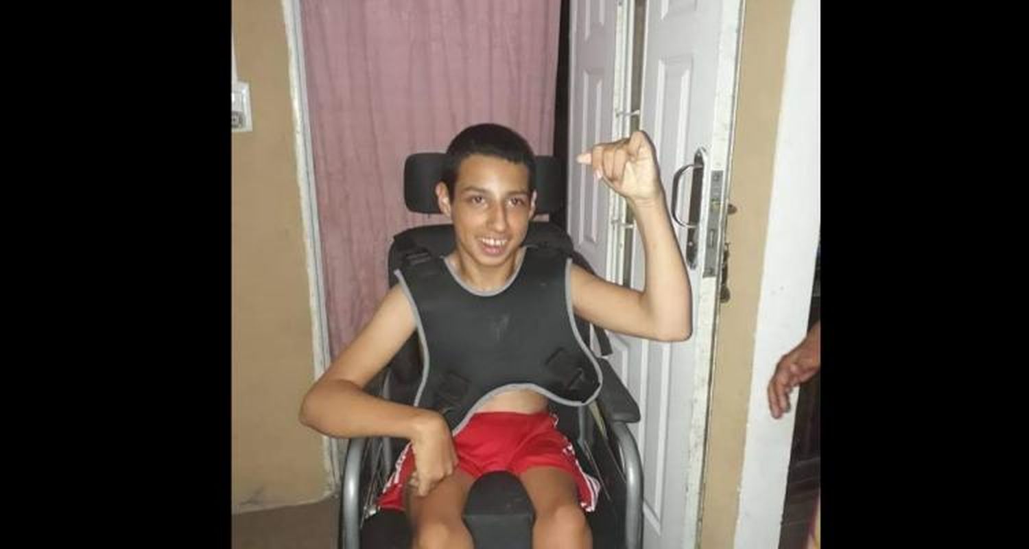 Juan Manuel ya tiene su silla postural