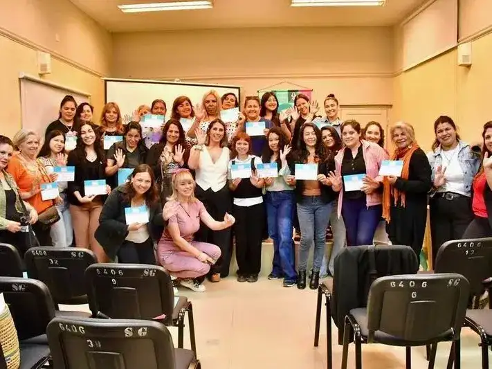 La Escuela Municipal de Formación Popular en 
Género cerró su ciclo con entrega de certificados
