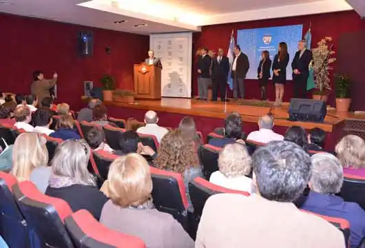 Cariglino inauguró el Ciclo de Residencias Médicas en Malvinas Argentinas