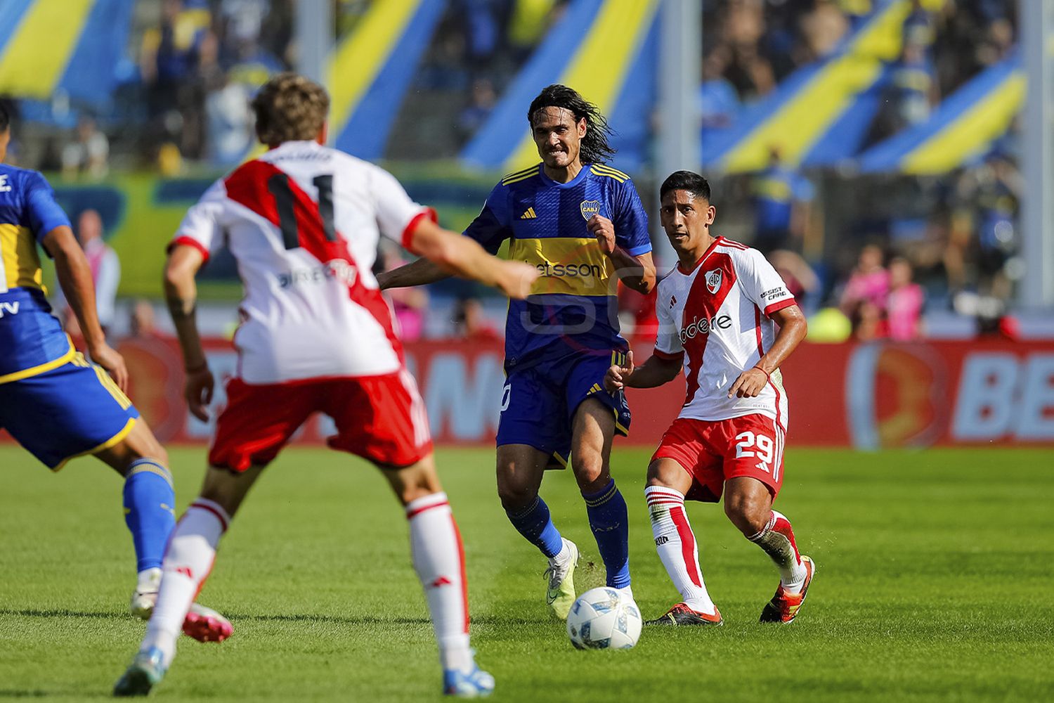 Boca llegó al empate sobre el cierre de la etapa inicial