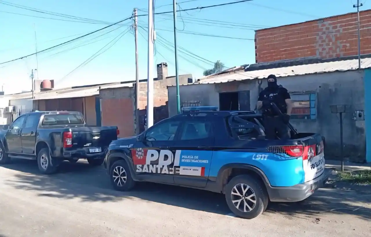 Múltiples allanamientos en Rafaela: detuvieron a dos hombres por un robo calificado cometido en banda