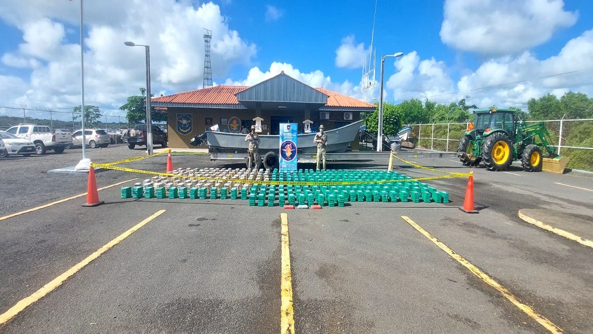 INCAUTAN MÁS DE DOS TONELADAS de cocaína que llevaban de Colombia a Panamá