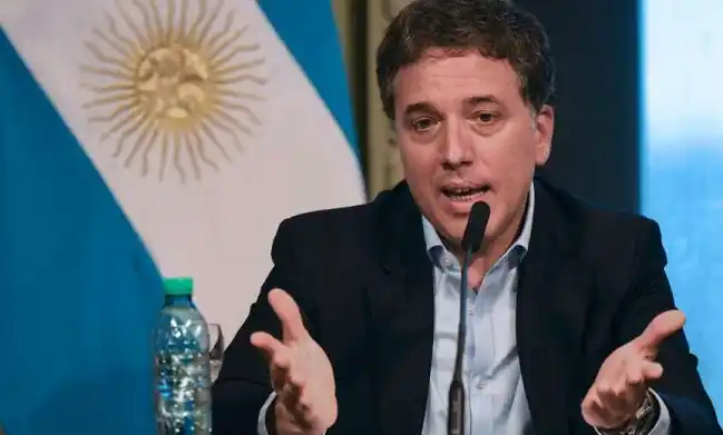 Dujovne pidió "paciencia" a quienes pagan tarifas con aumento