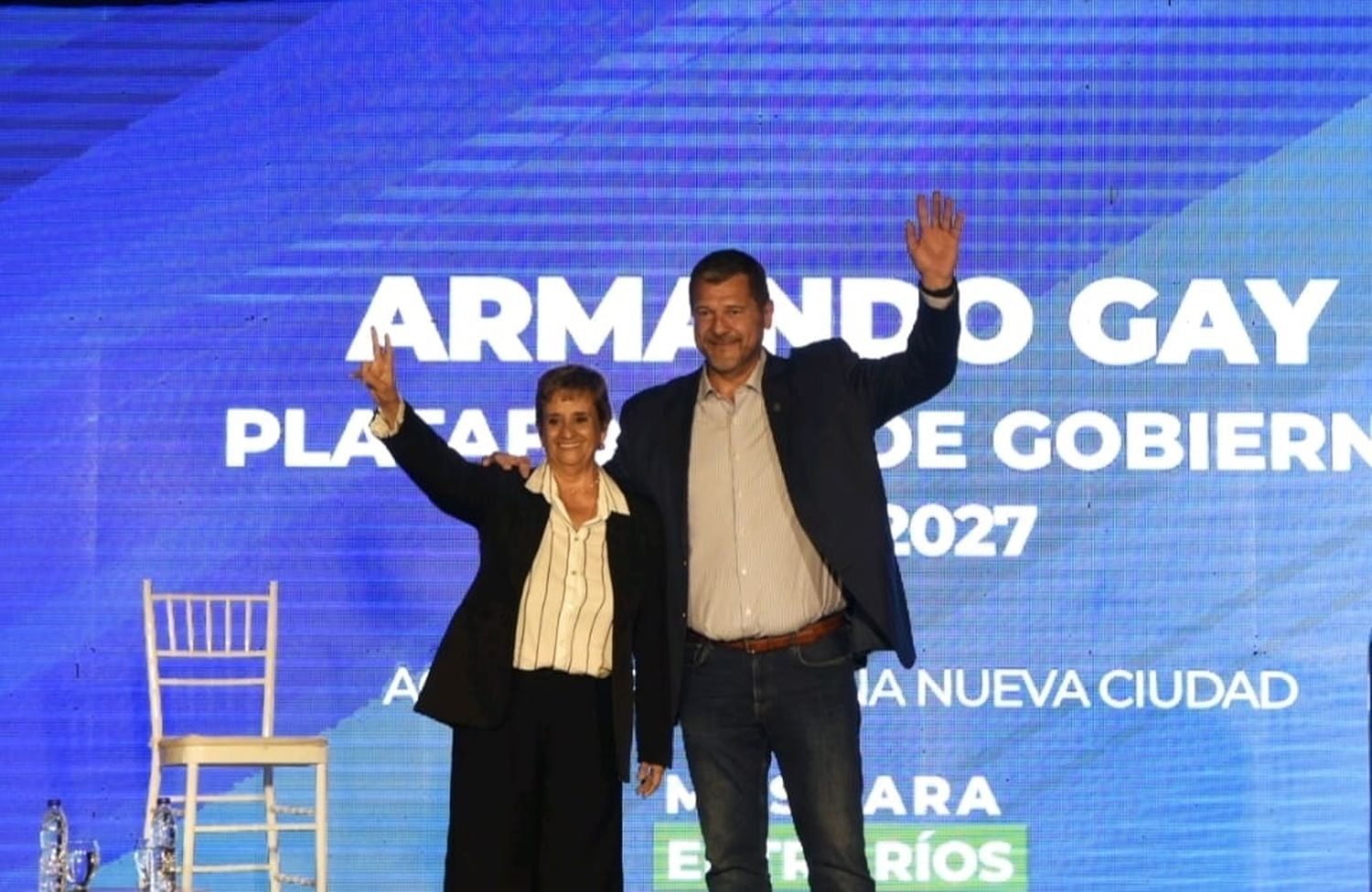 Armando Gay cerró su campaña con la presentación de un plan estratégico de gobierno